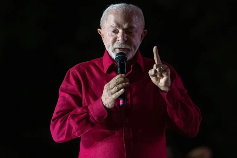TSE manda tirar do ar vídeo de Lula gravado no Palácio da Alvorada