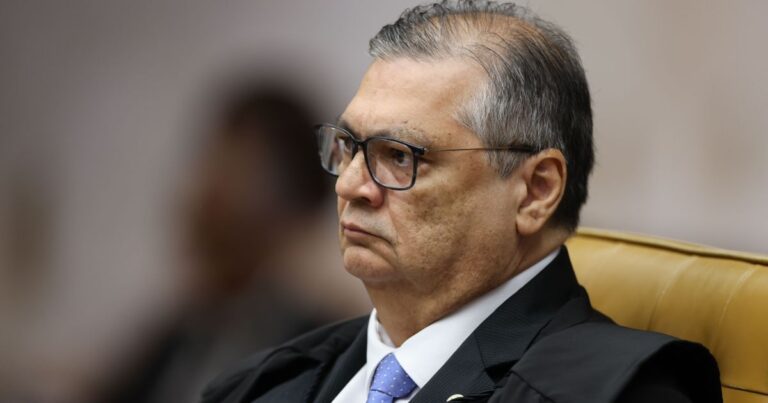 STF realiza sessão para analisar relatório da PF sobre mensagens entre Moraes e Vorcaro