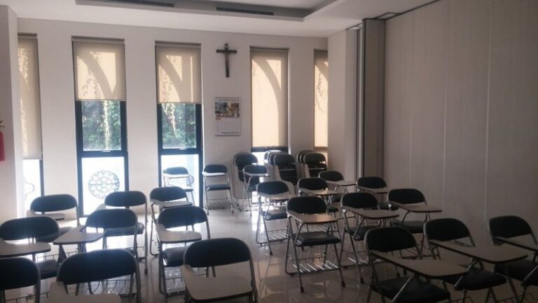Escolas cristãs em Jerusalém fecham sem permissões para professores