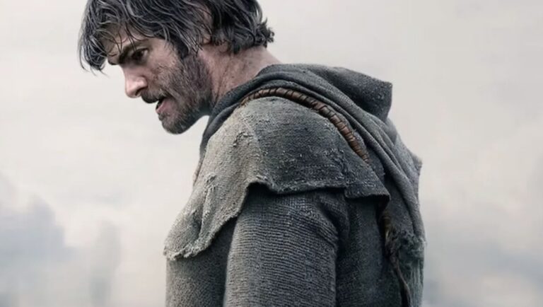 Andrew Garfield discute corrupção religiosa em 'The Uprising'