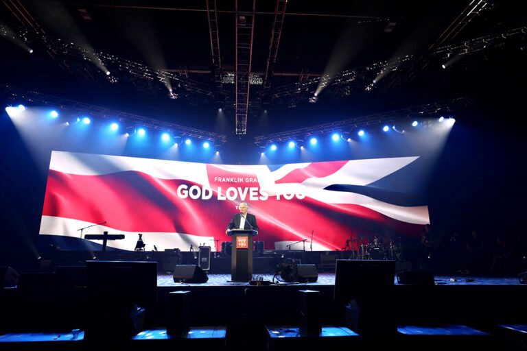 Quase 600 igrejas do Reino Unido se unem para evento de evangelização com Franklin Graham