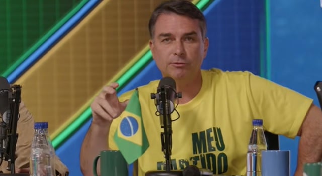 Flávio Bolsonaro critica decisão do STF sobre reintegração na PF
