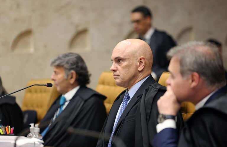 STF suspende sessão sobre inquérito de Alexandre de Moraes