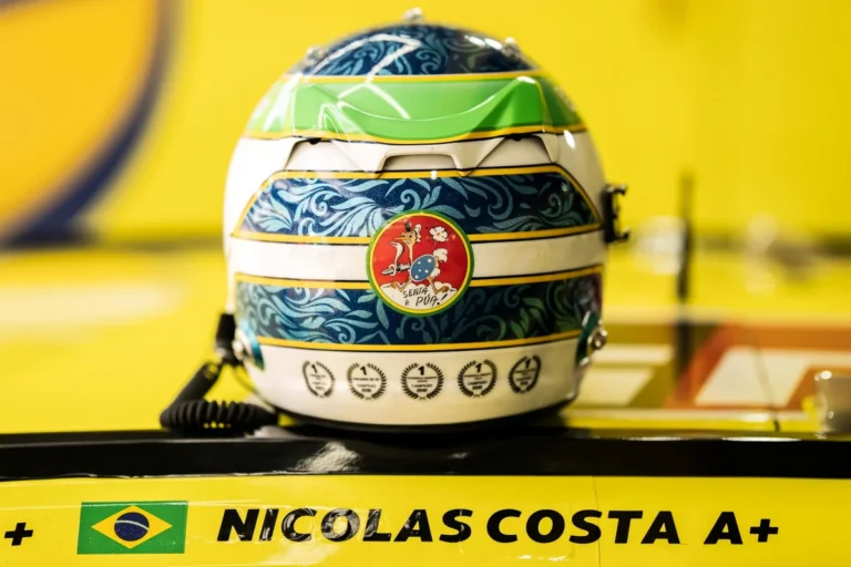 Nicolas Costa homenageia avô brigadeiro no capacete na Stock Car de Brasília