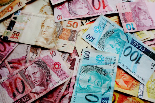 Economia recua 0,4% de junho para julho, mostra Monitor do PIB