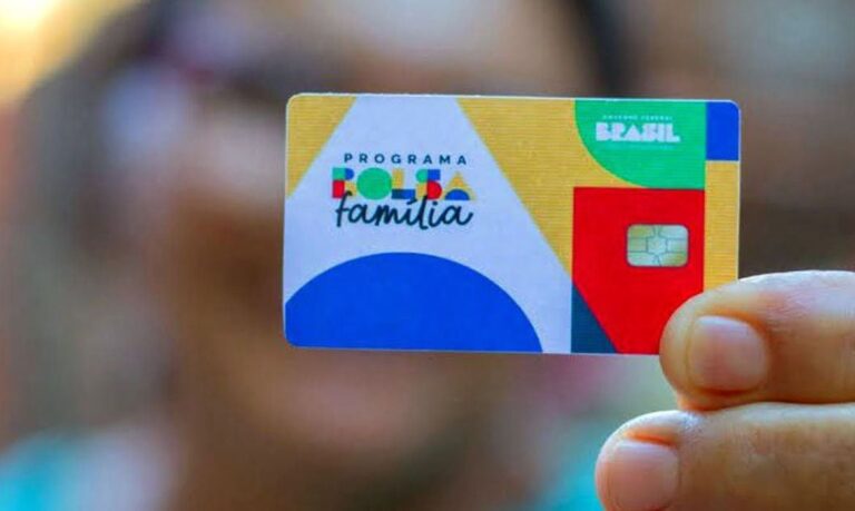 Gilmar Mendes valida decreto que permite reajuste do Bolsa Família