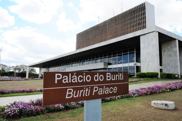 Candidatos ao GDF intensificam campanha com sabatinas e caminhadas a 11 dias do primeiro turno