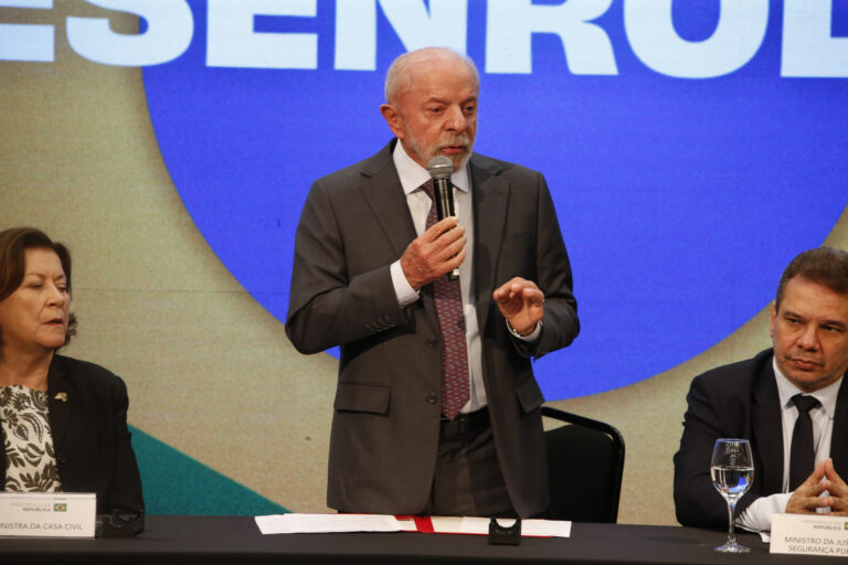 Lula proíbe operação de plataformas de apostas em todo território nacional