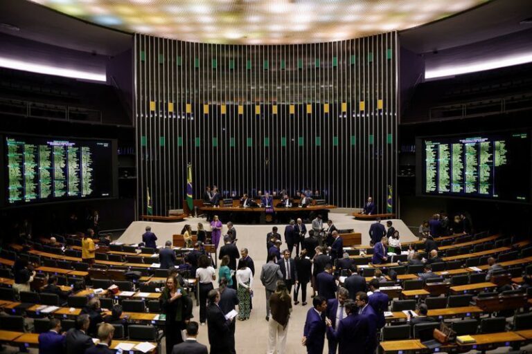 Projeto que amplia autonomia das agências é adiado para após eleições