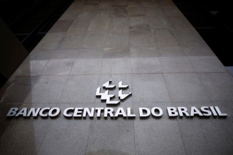 Banco Central registra desaceleração do crédito livre por juros altos
