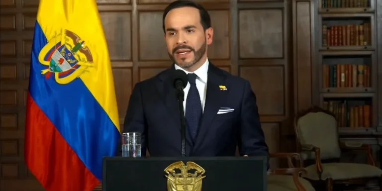 Tribunal colombiano obriga presidente Abelardo a pedir desculpas por cerimônia