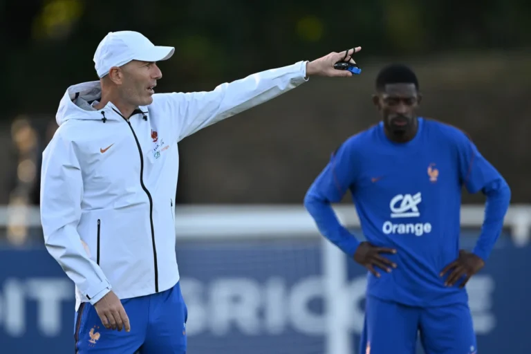 Zidane escala Mbappé na esquerda e Dembélé de centroavante na França