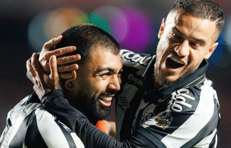 Gabigol marca duas vezes e Santos vence São Paulo no Morumbis
