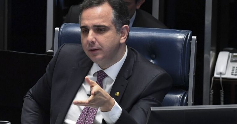 Lula avalia indicar Gleisi Hoffmann para o TCU após Pacheco ir ao STF