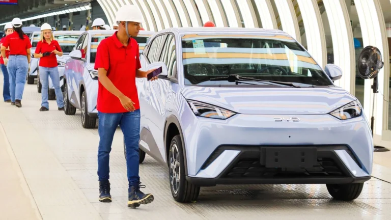 Carros elétricos chineses desvalorizam rapidamente no Brasil, alerta mercado