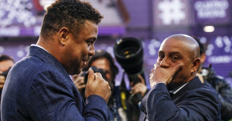 Ronaldo e Roberto Carlos comemoram acesso da Inter de Limeira à Série B