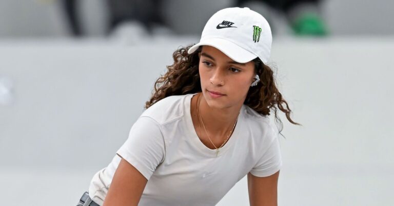 Rayssa Leal desiste de etapa de Paris da SLS por lesão no pé