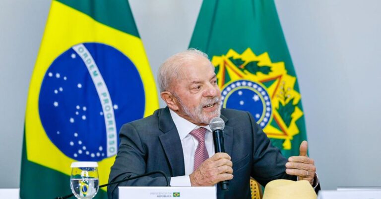PoderData aponta desaprovação de 49% ao governo Lula em pesquisa nacional
