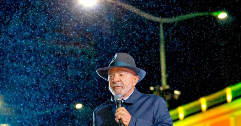 Ministros e presidente do BNDES deixam cargos para campanha de Lula