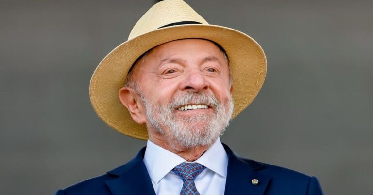 Lula recebe ministros e líderes estrangeiros no Palácio da Alvorada após reeleição