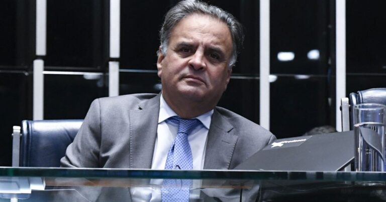 PSDB parabeniza Lula pela reeleição e mantém oposição ao governo
