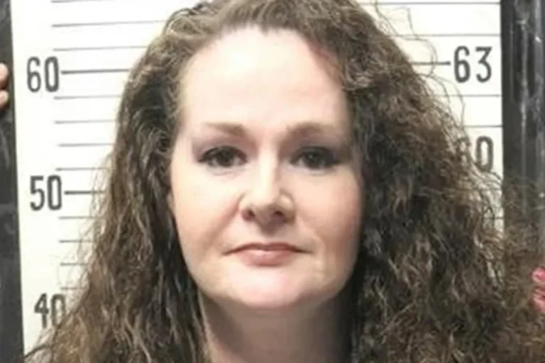 Christa Pike sobrevive a injeção letal no Tennessee e está internada em estado crítico