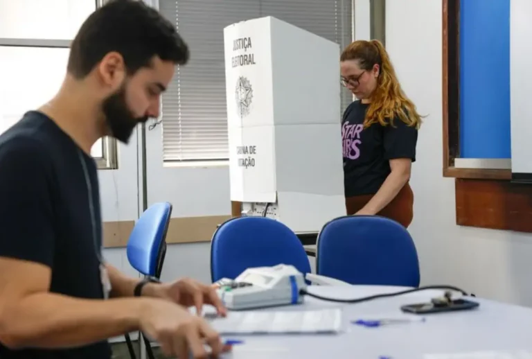TSE orienta eleitores sobre documentos e procedimentos para votação do segundo turno