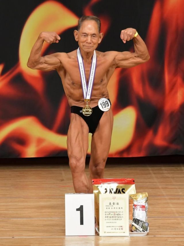 Japonês de 90 anos vence campeonato de fisiculturismo vegetariano