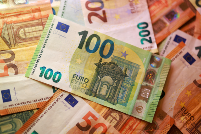 Zona do euro mantém taxa de desemprego em 6,4% em agosto