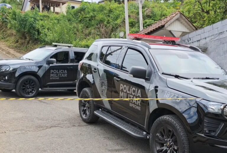 Homem morre baleado após invadir casa e abusar de criança em Rio Branco do Sul