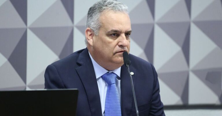 TSE manda vice de Flávio Bolsonaro apagar vídeo que acusa Lula de propina