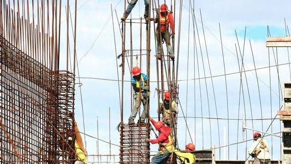 Construção civil cobra redução de juros e burocracia ao próximo governo