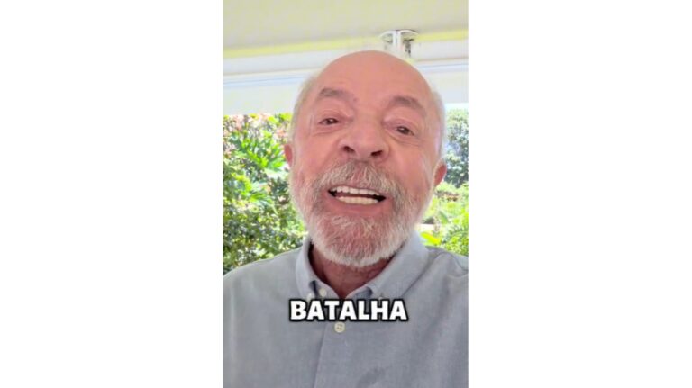 Lula convoca seguidores para live no mesmo horário de transmissão de Flávio Bolsonaro