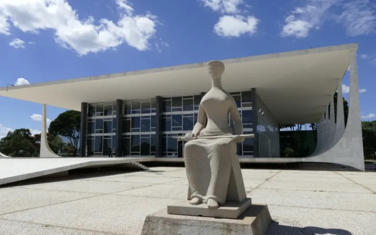 STF julga recusa de tratamento médico por motivos religiosos