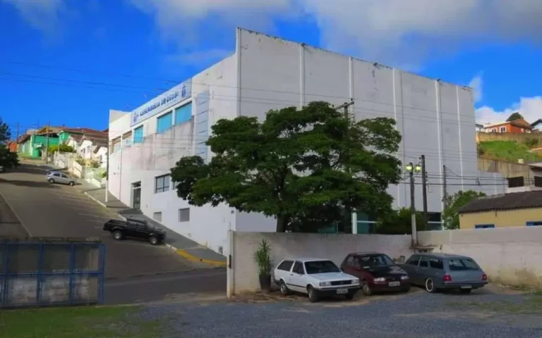 Alesp tramita PEC que permite doação de imóveis públicos a igrejas em SP