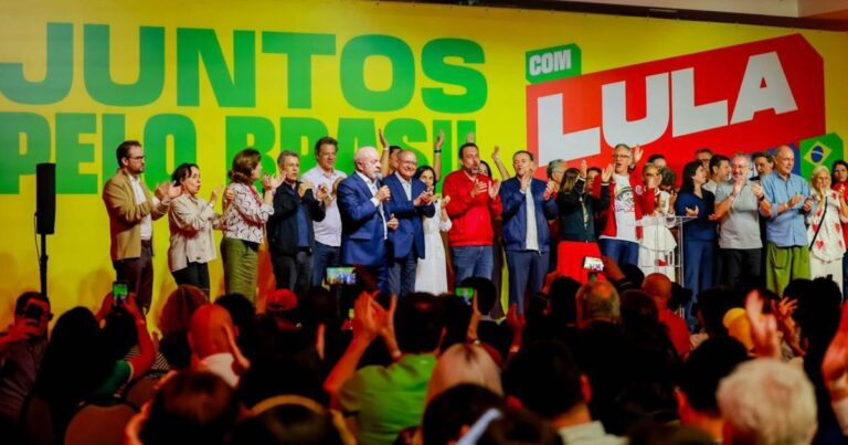 Campanha de Lula apresenta pacote jurídico contra áudio de Vorcaro