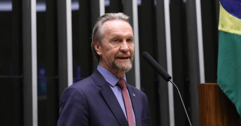 PT aciona MP Eleitoral para combater abstenção no segundo turno