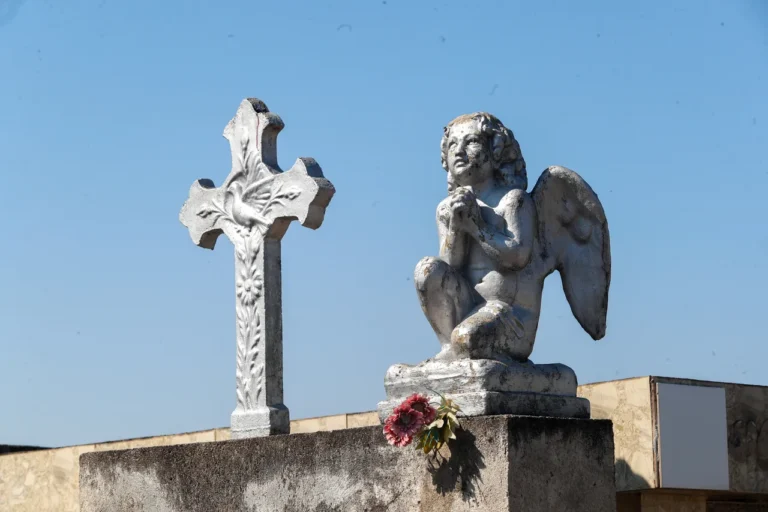 Curitiba registra 10 falecimentos em obituário de segunda-feira