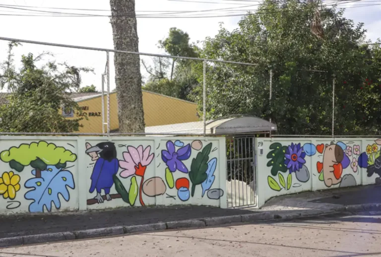 Curitiba reforça segurança em escolas após sequestro de 13 crianças