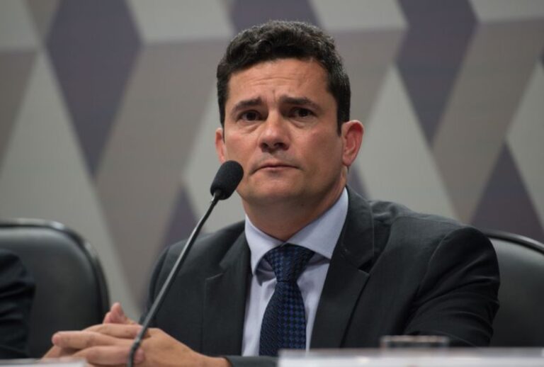Campanha de Moro tenta barrar três pesquisas eleitorais no Paraná