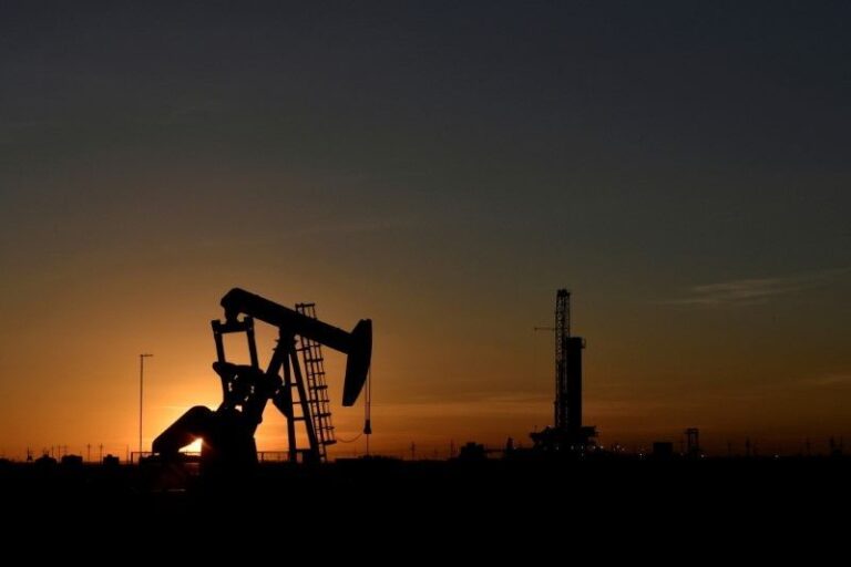 Petróleo avança com cessar-fogo energético entre Rússia e Ucrânia no radar