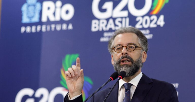 Lula cogita nomear Mauricio Lyrio para chefia do Itamaraty em troca geracional
