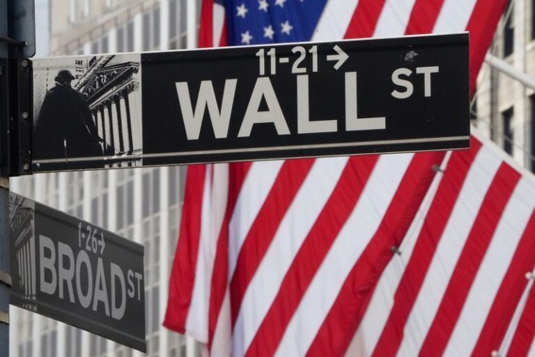Wall Street fecha em alta apesar da inflação e incertezas com inteligência artificial