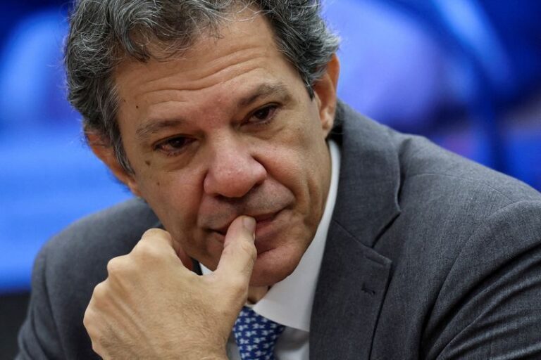 Haddad liga para Tarcísio e deseja boa sorte após derrota em São Paulo