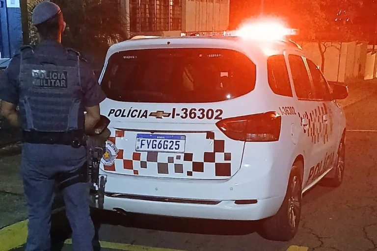 Motociclista embriagado atropela mulher em Pirassununga