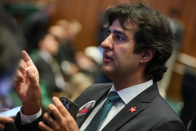 Gabriel Magno é reeleito deputado distrital no DF com 42.331 votos