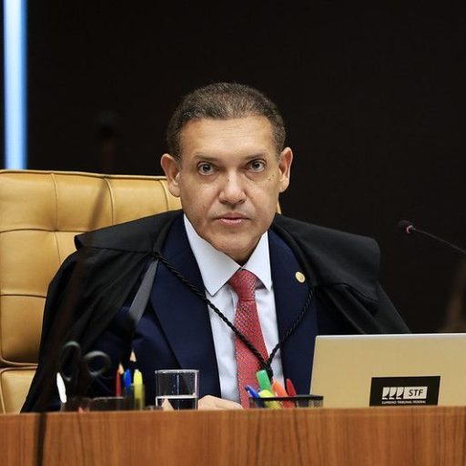 STF analisa relação entre Moraes e ex-banqueiro apontada pela PF
