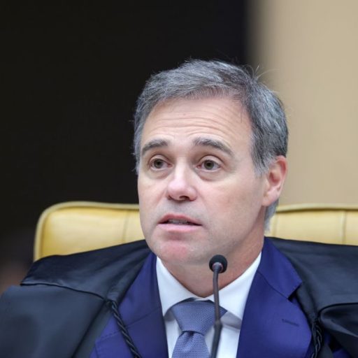 Mendonça reforça que material para julgamento na terça está disponível