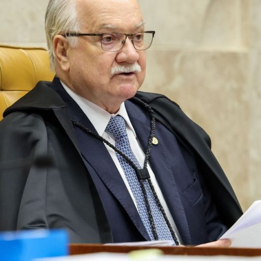 Fachin vota para manter casos Moraes e Mendonça separados no STF