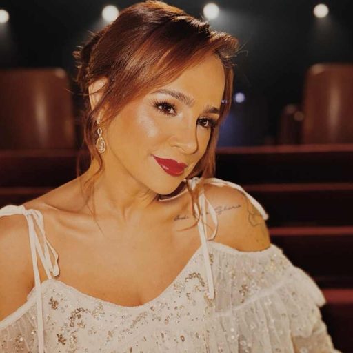 Cantora Daniela Araújo relata tentativa de suicídio e depressão na adolescência